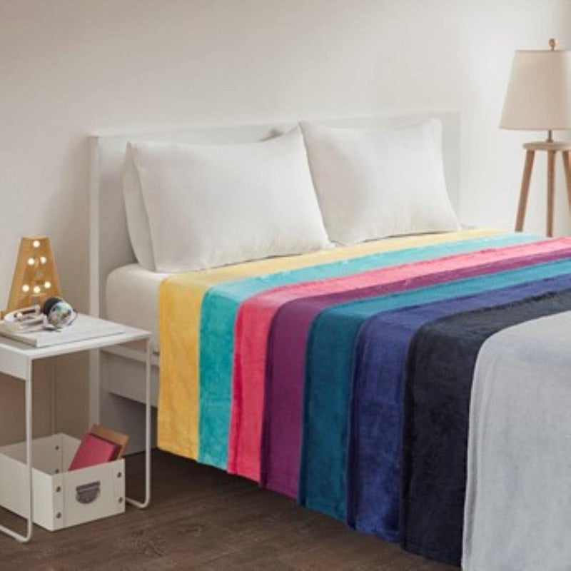 Intelligent Design Microlight Plush Luxury, Oversized Throw Blanket, Premium All Season Cover for Bed, Couch, King, Aqua - Image 3